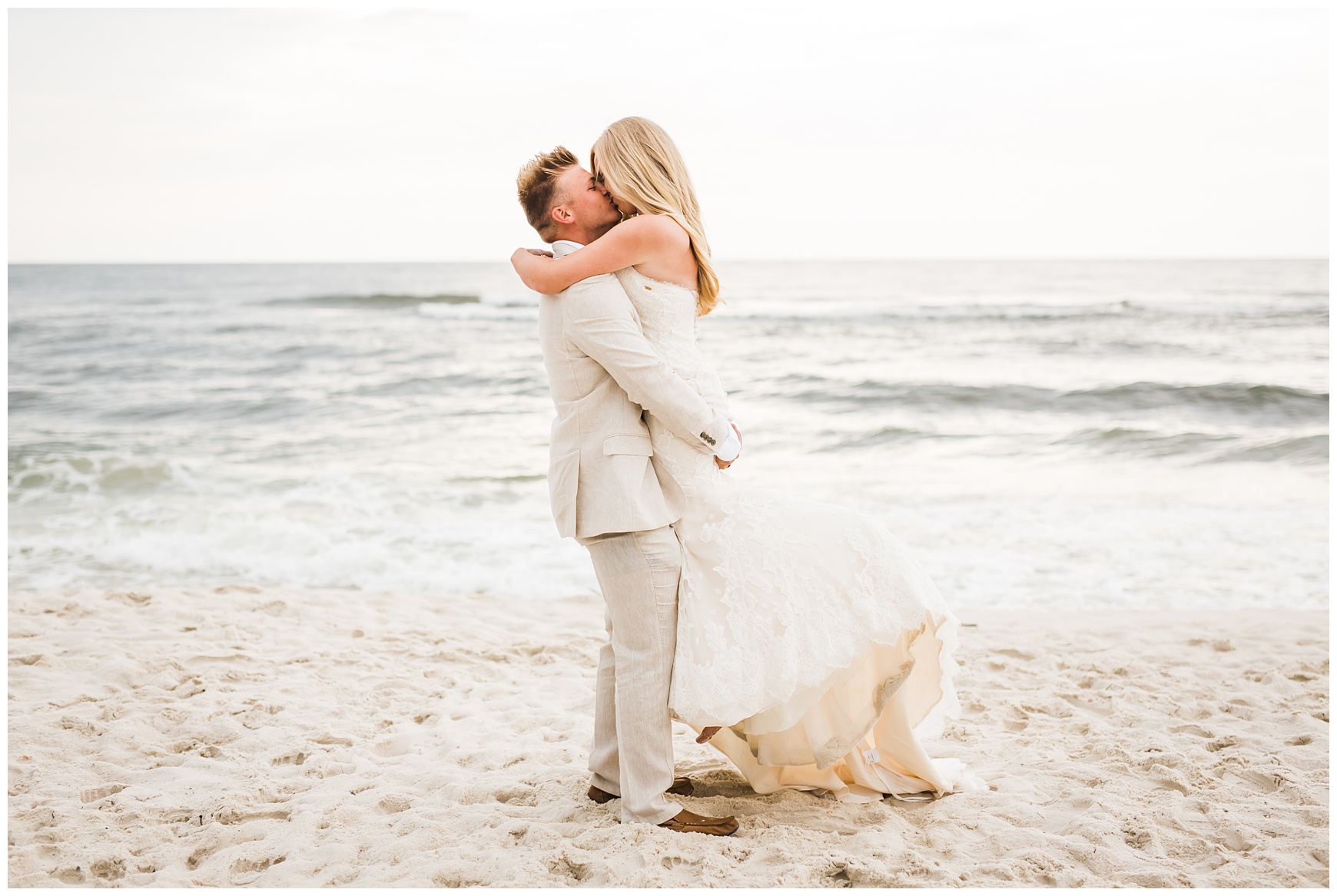 Best Pensacola Photographer_Destin Beach Wedding__0027.jpg